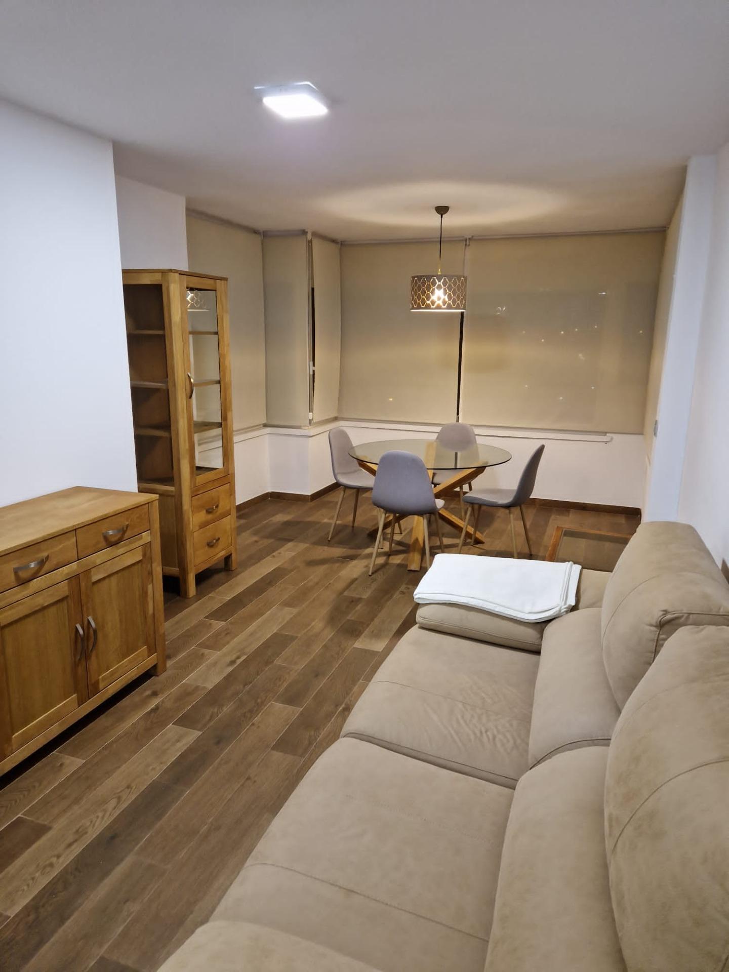 5-7-67 Amplio y Moderno Apartamento Reformado en Playa de San Juan