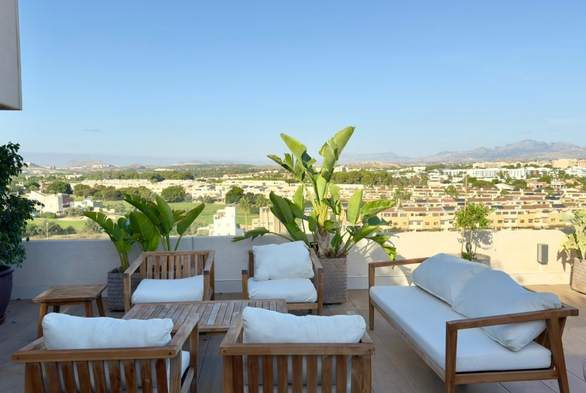 Exclusivo ático con impresionante terraza solárium en Azara, Pau 5