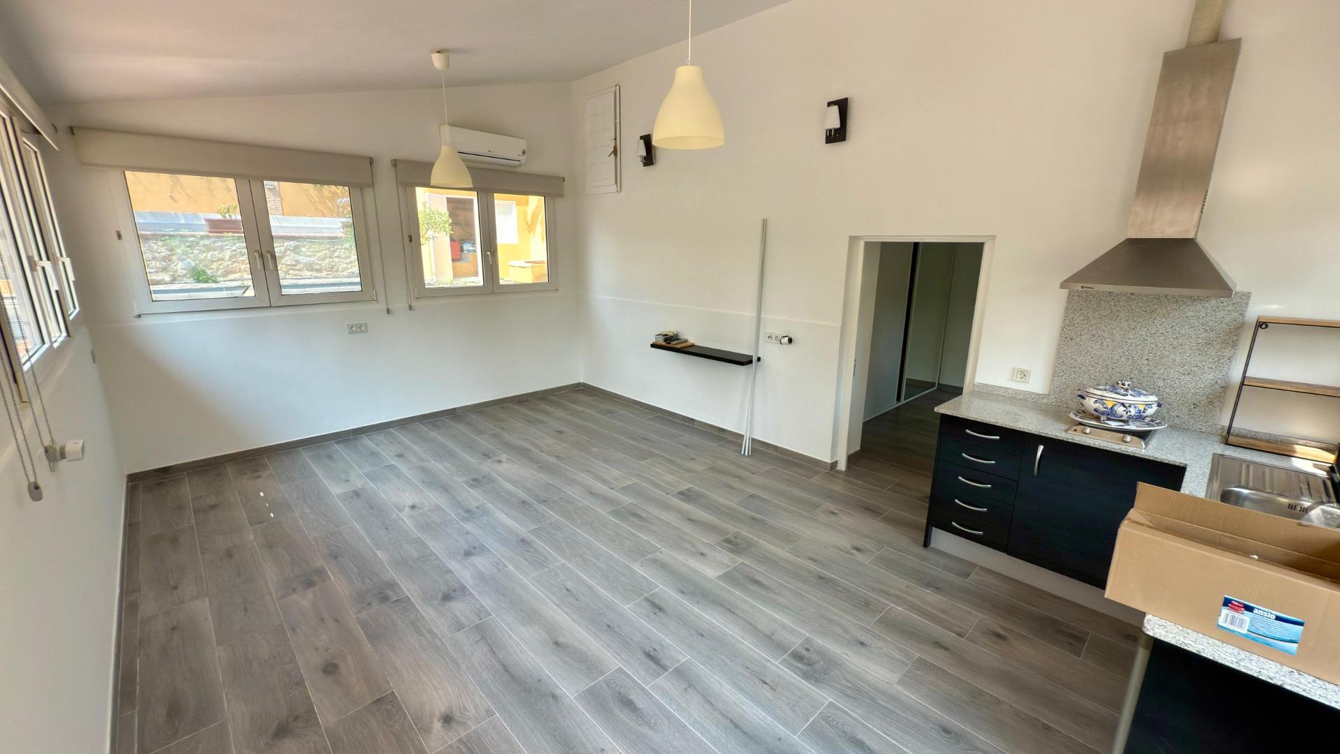 5-76-2 Exclusieve Villa Omringd door de natuur in Alicante