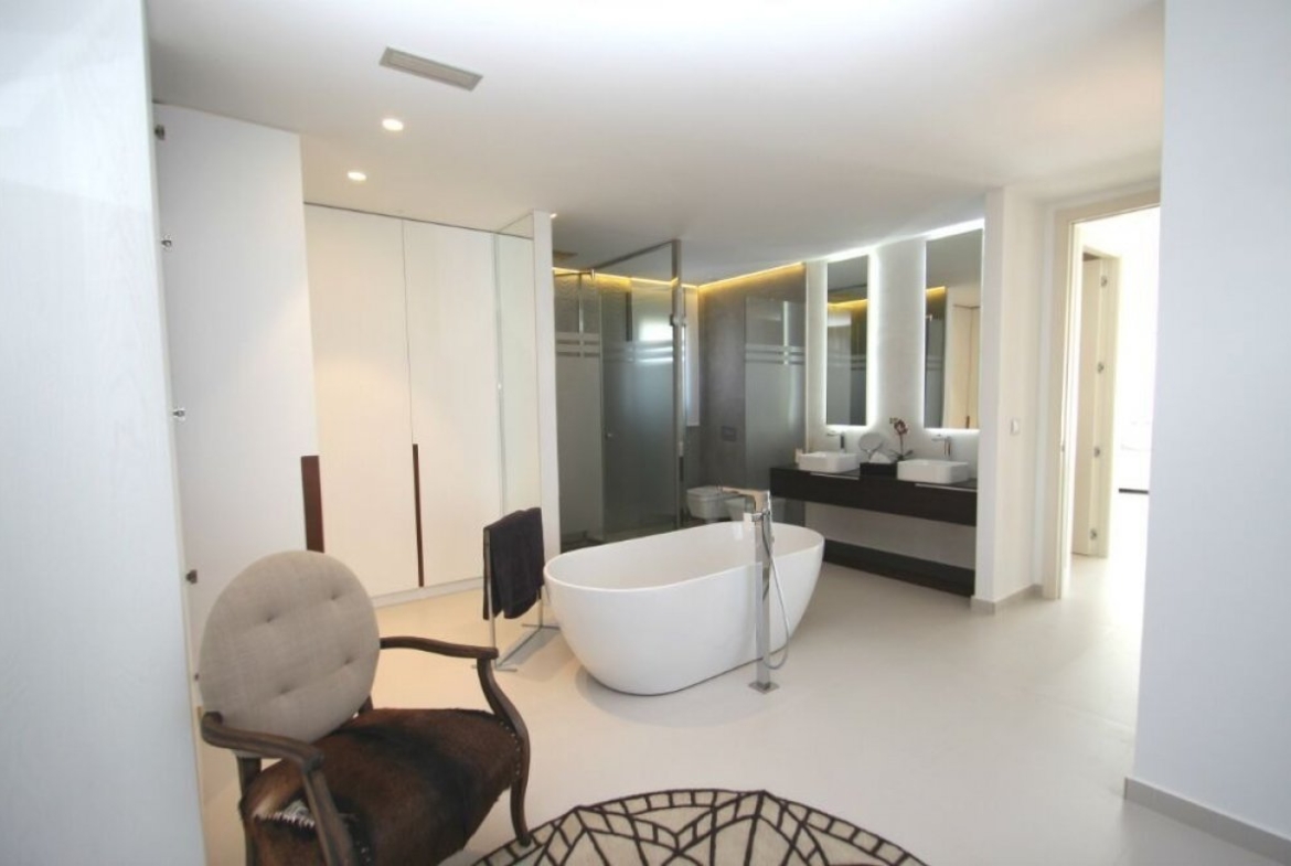 Independent Villas of San Miguel de Salinas – Bellavista. From 469 000 евро.