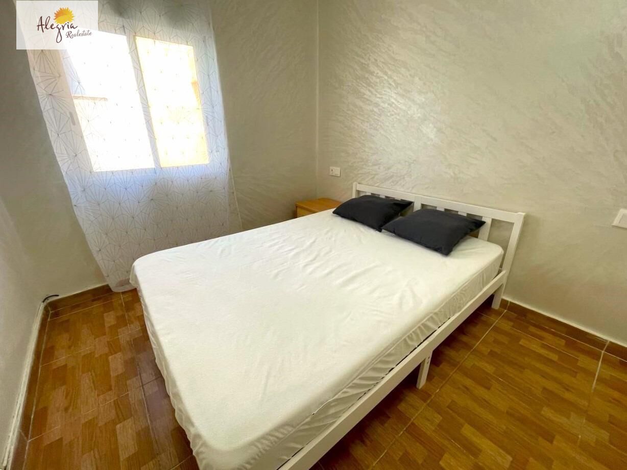 Apartment for sale (La Florida) 3 bedrooms + living room with balcony.