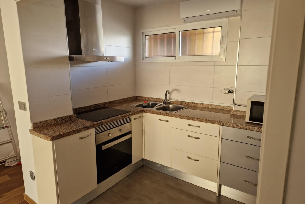 Amplio y Moderno Apartamento Reformado en Playa de San Juan
