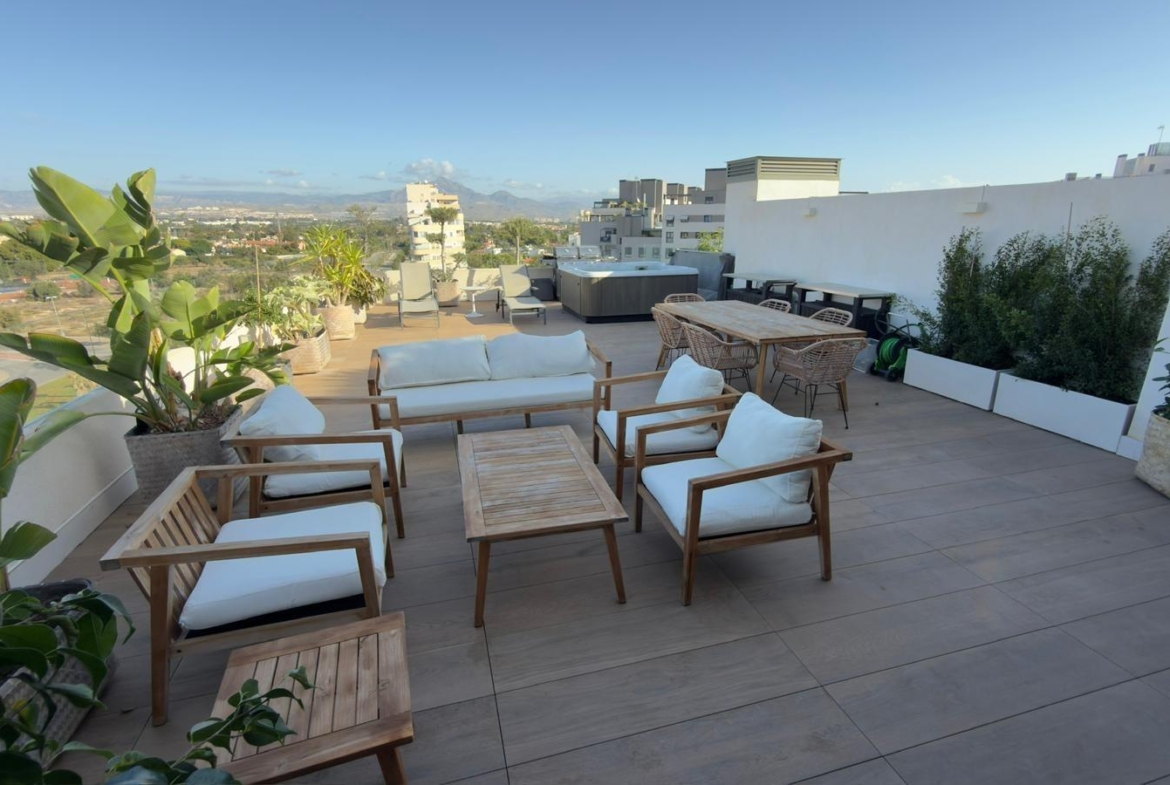 Exclusivo ático con impresionante terraza solárium en Azara, Pau 5