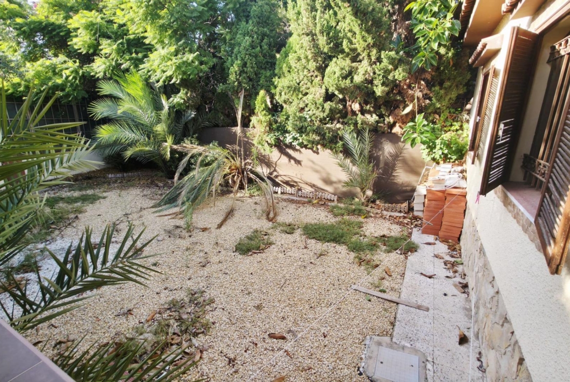 Magnífico chalet con amplias posibilidades en La Albufereta – Playa de San Juan (Alicante)