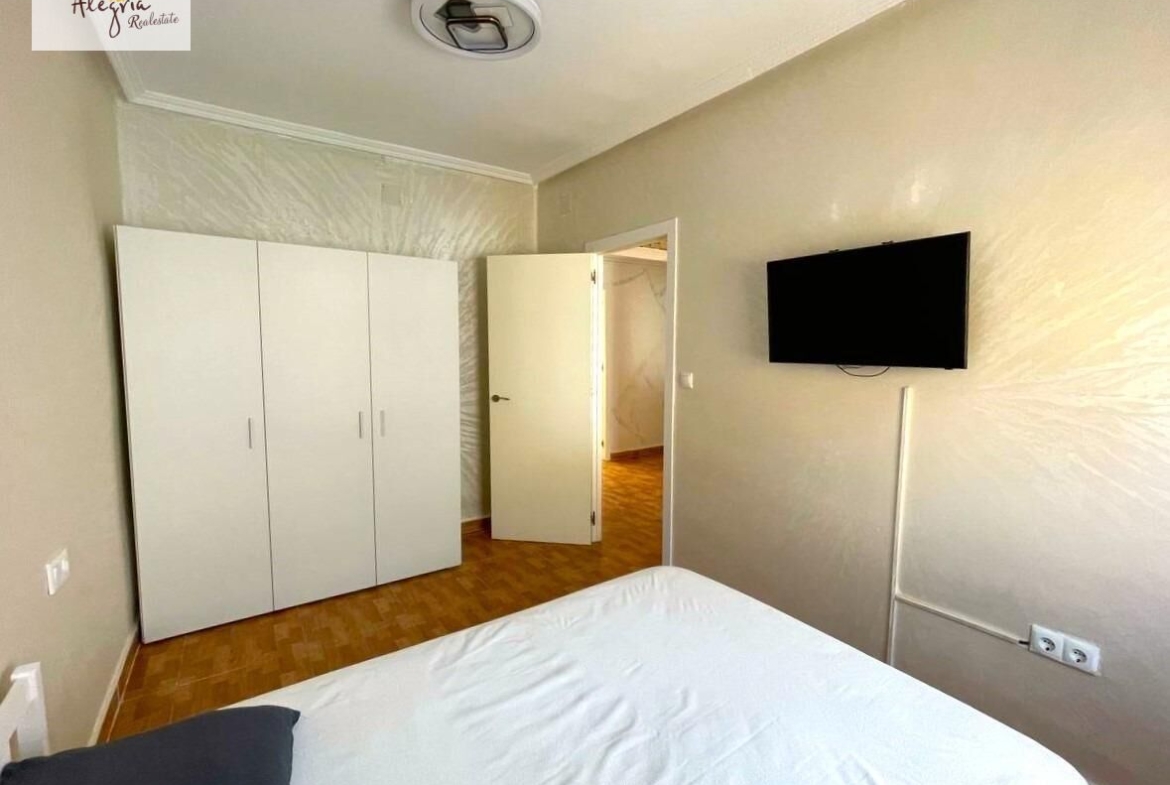 Apartment for sale (La Florida) 3 bedrooms + living room with balcony.