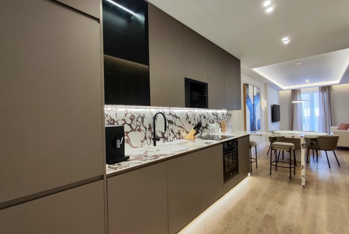 SPECTACULAR FULLY RENOVATED EXTERIOR APARTMENT IN GOYA, MADRID