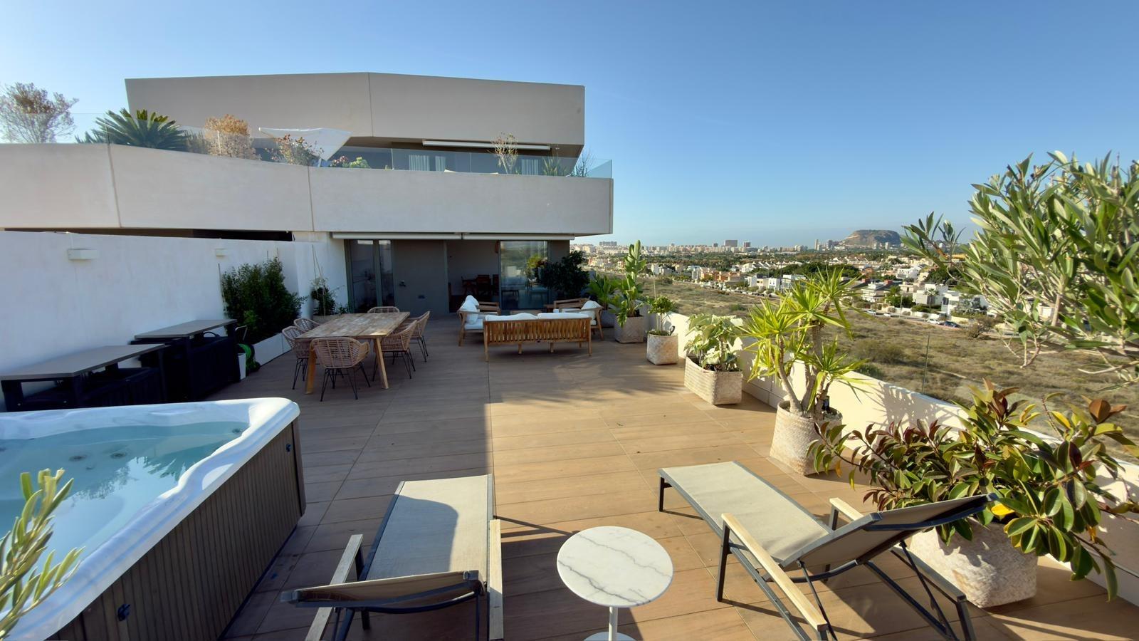 5-9-76 Exclusivo ático con impresionante terraza solárium en Azara, Pau 5