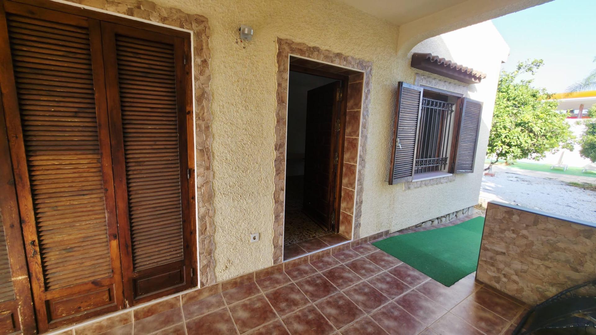 Magnífico chalet con amplias posibilidades en La Albufereta – Playa de San Juan (Alicante)