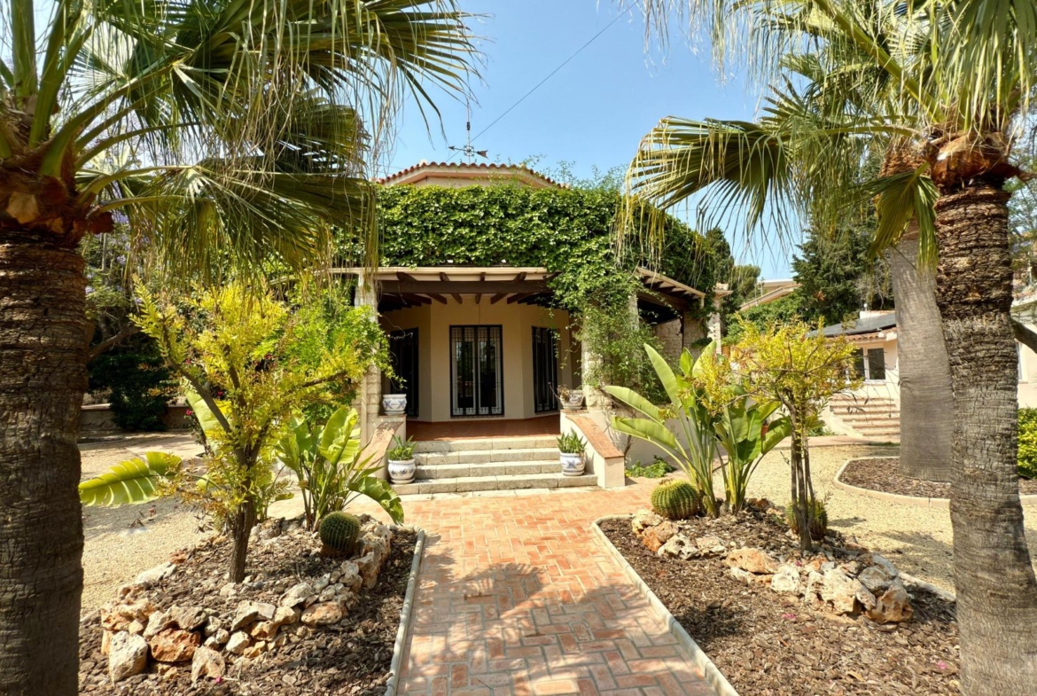 Exclusieve Villa Omringd door de natuur in Alicante