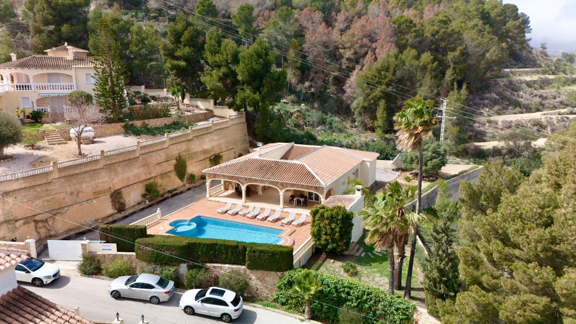 6-1-36 Exclusive Mediterranean villa in Calpe with large pool and panoramic views