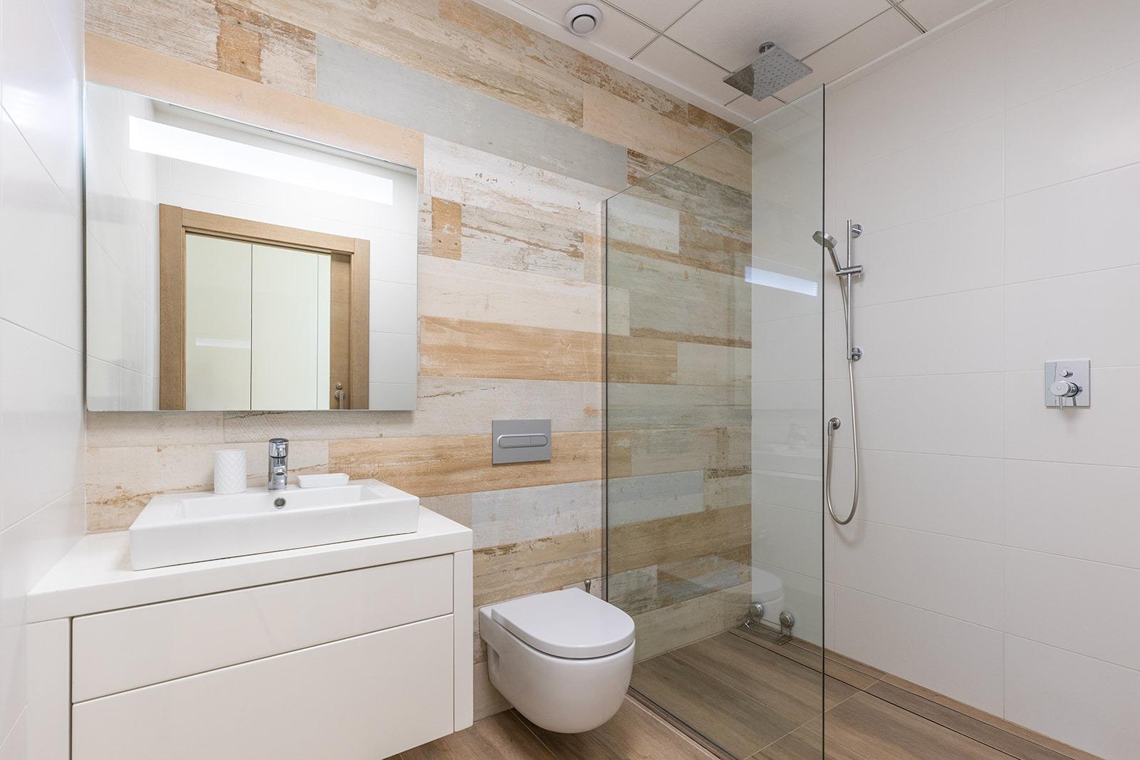 6-10-28 LAS COLINAS. ATICO CON SOLARIUM ENORME PRIVADO. 2 DORM. 2BAÑOS. GARAJE+TRASTERO.