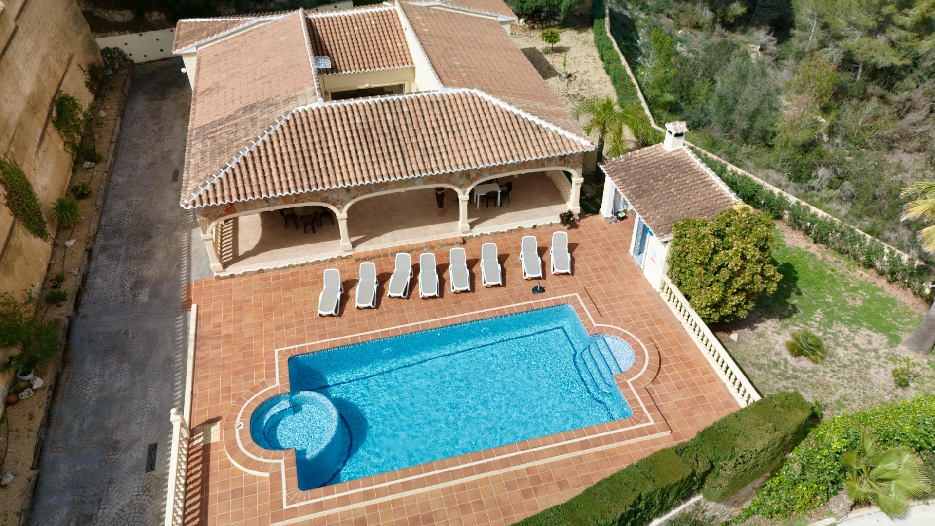 6-10-34 Exclusive Mediterranean villa in Calpe with large pool and panoramic views