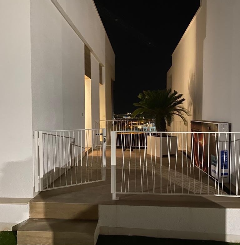 VILLA TE KOOP IN FINESTRAT
