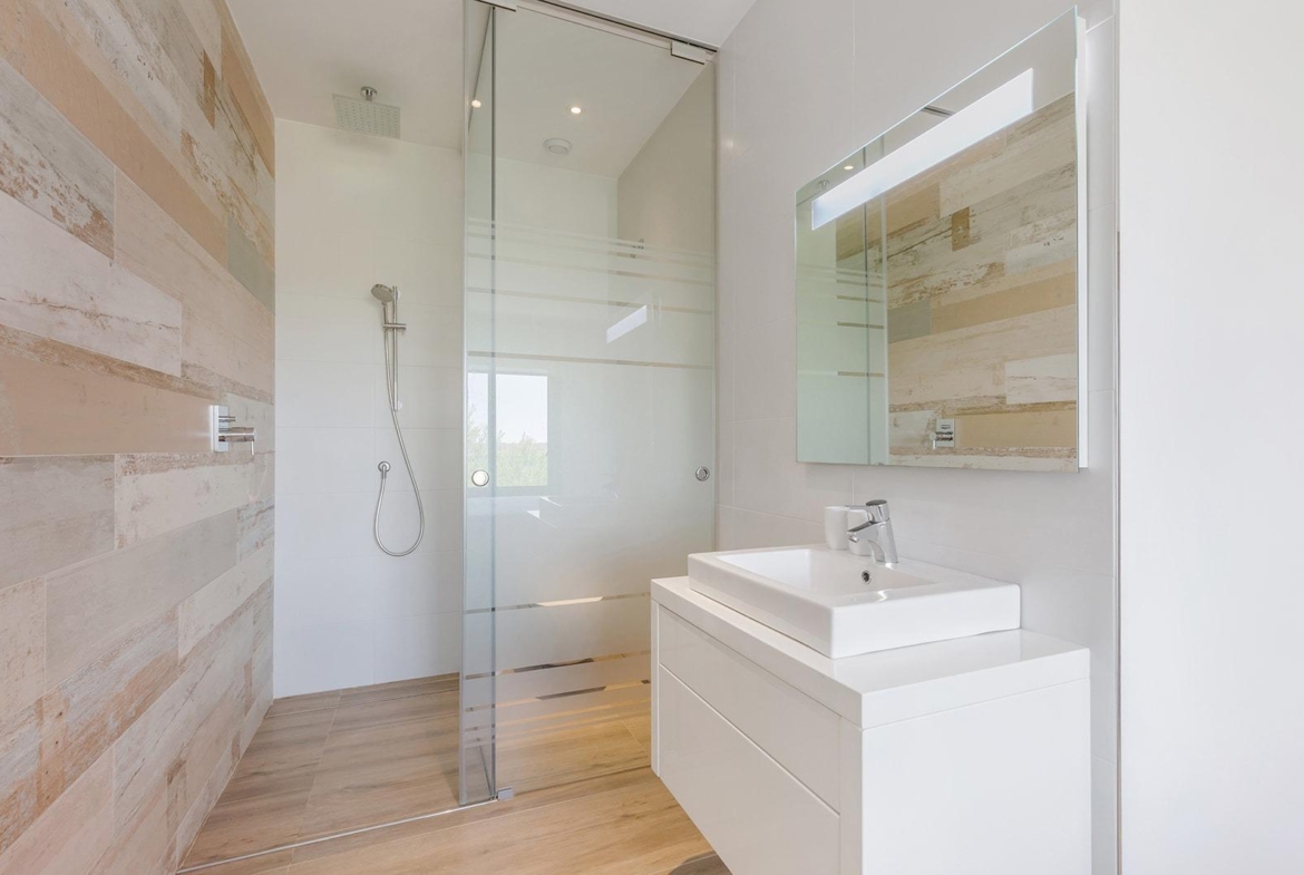 LAS COLINAS. ATICO CON SOLARIUM ENORME PRIVADO. 2 DORM. 2BAÑOS. GARAJE+TRASTERO.