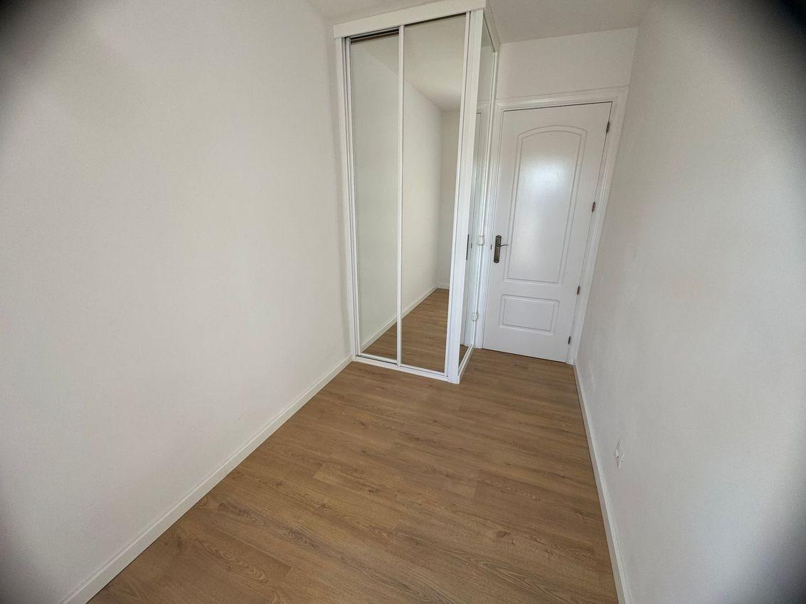 6-11-44 FULLY RENOVATED AND VERY BRIGHT APARTMENT FOR SALE IN BARRIO DEL PILAR, MADRID