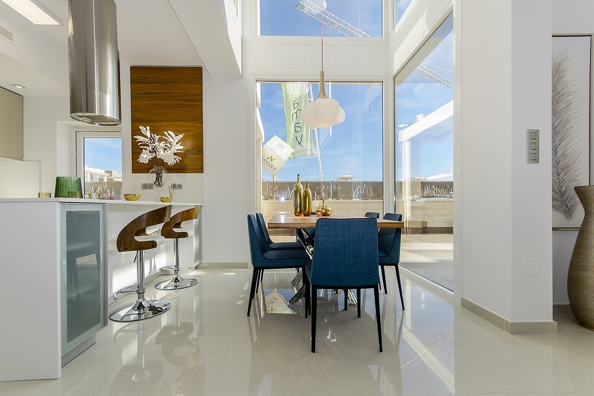 6-12 NEW BUILT VILLA IN PLAYA HONDA