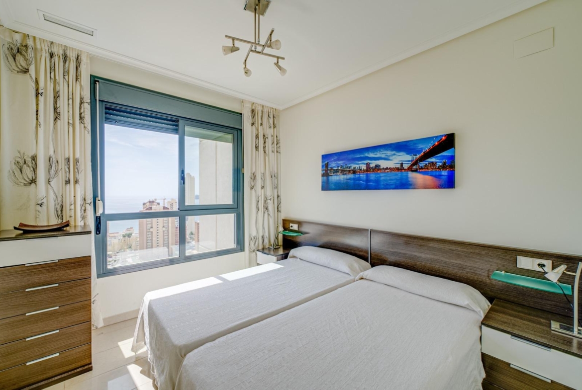 Licht appartement met prachtig uitzicht op zee