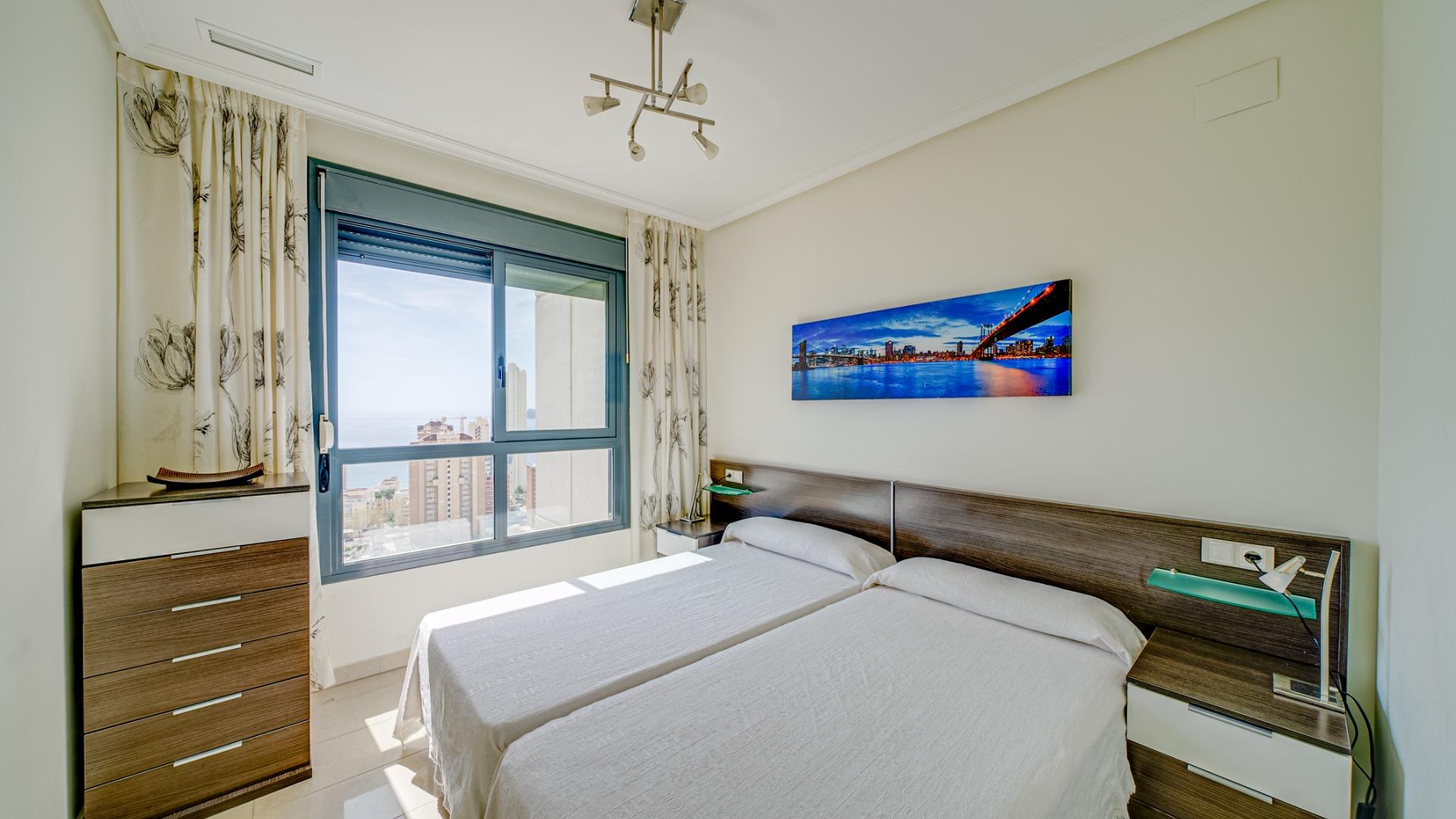Licht appartement met prachtig uitzicht op zee
