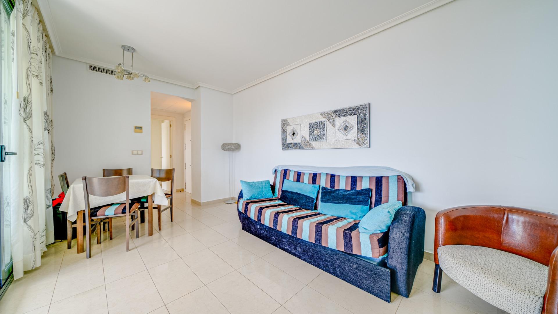 Licht appartement met prachtig uitzicht op zee