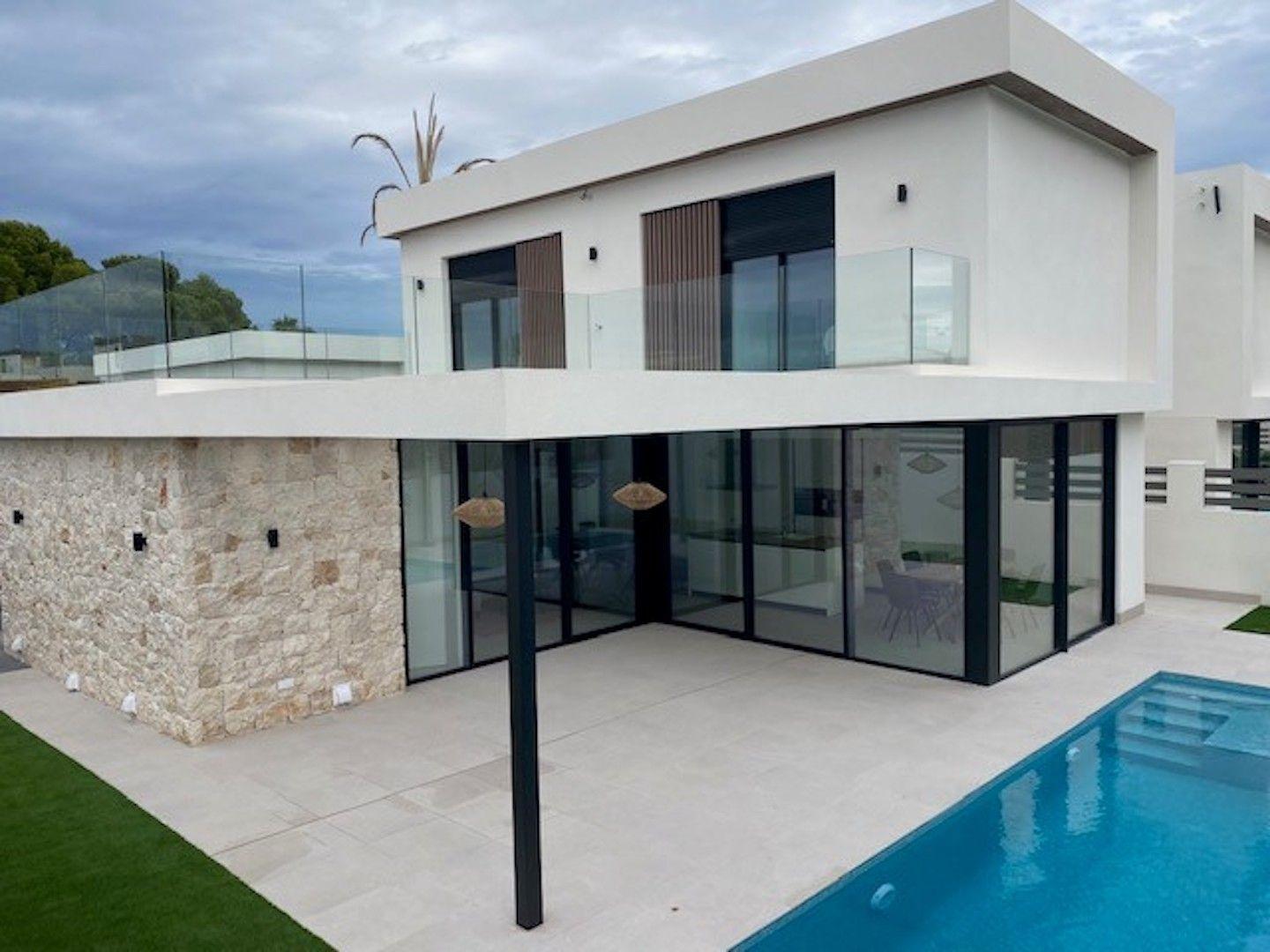 LUXURY VILLA’S IN MONTEZENIA