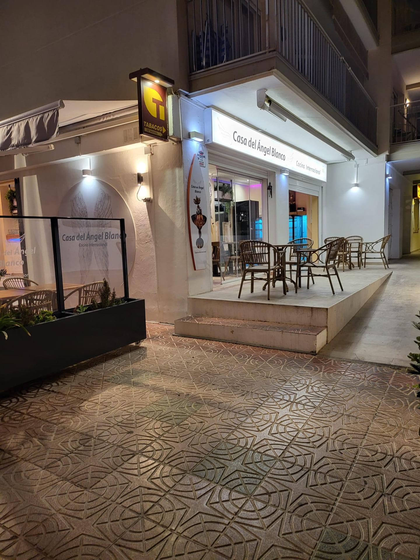6-16-30 Unique opportunity in Calpe: beachfront restaurant ready to operate