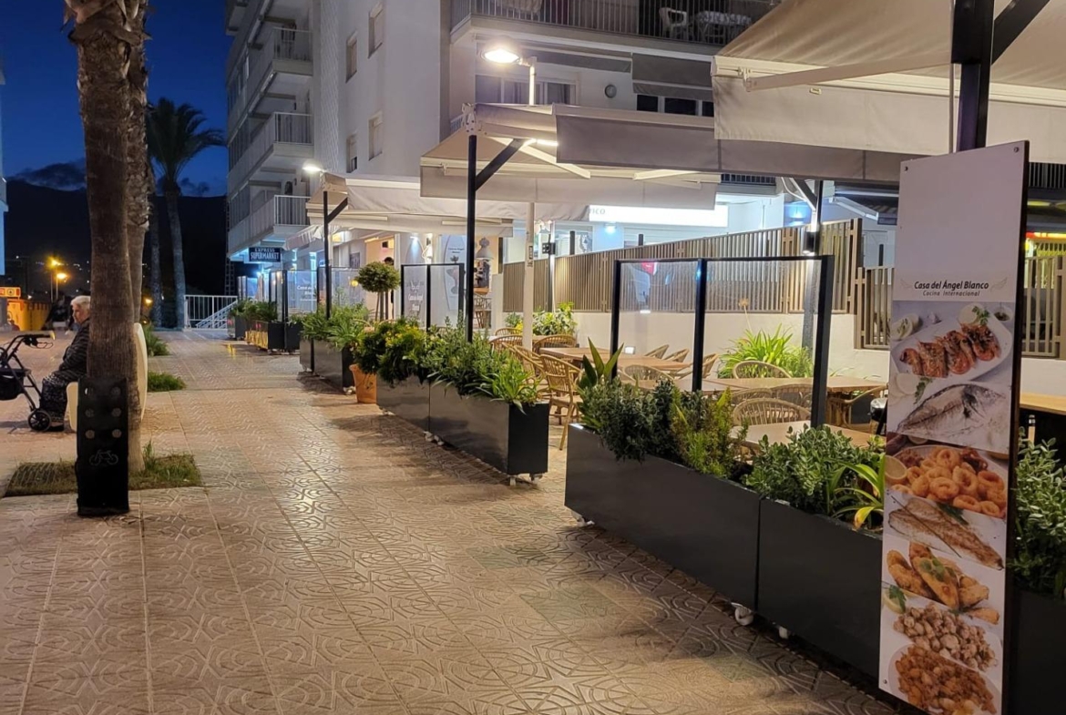 Unique opportunity in Calpe: beachfront restaurant ready to operate