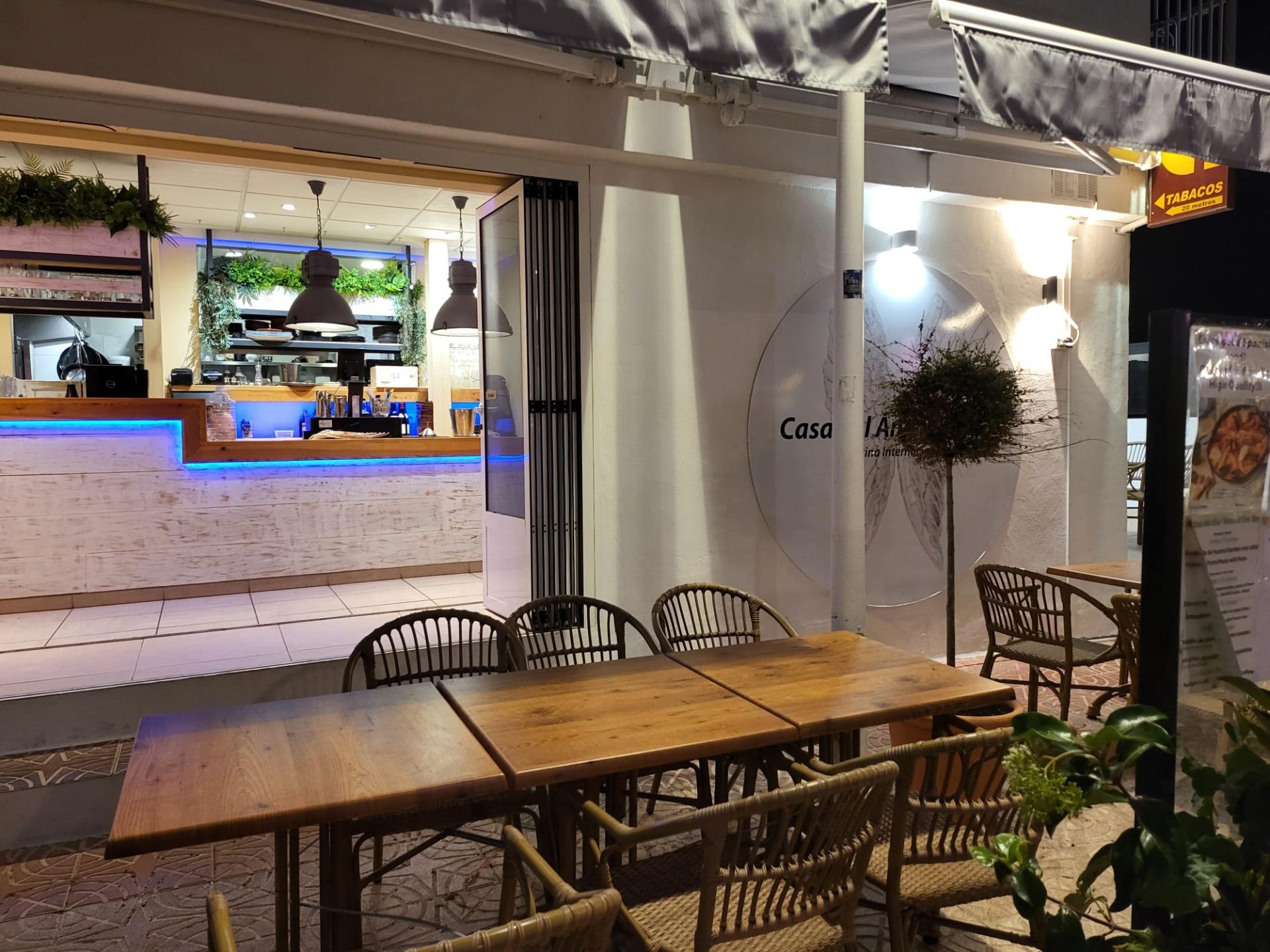 6-18-28 Unique opportunity in Calpe: beachfront restaurant ready to operate