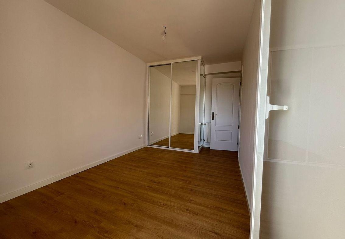FULLY RENOVATED AND VERY BRIGHT APARTMENT FOR SALE IN BARRIO DEL PILAR, MADRID