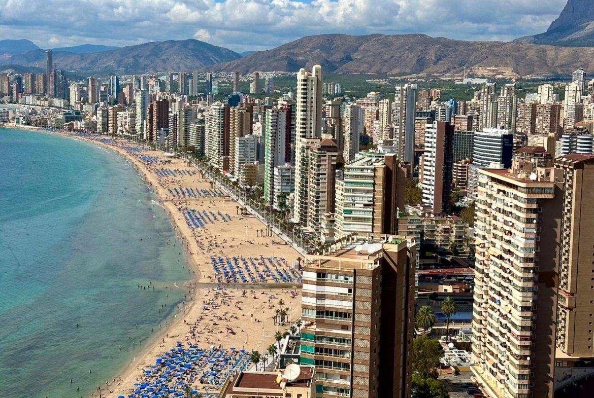 Exclusive Investment Opportunity in Benidorm-3 apartments for sale in the same building