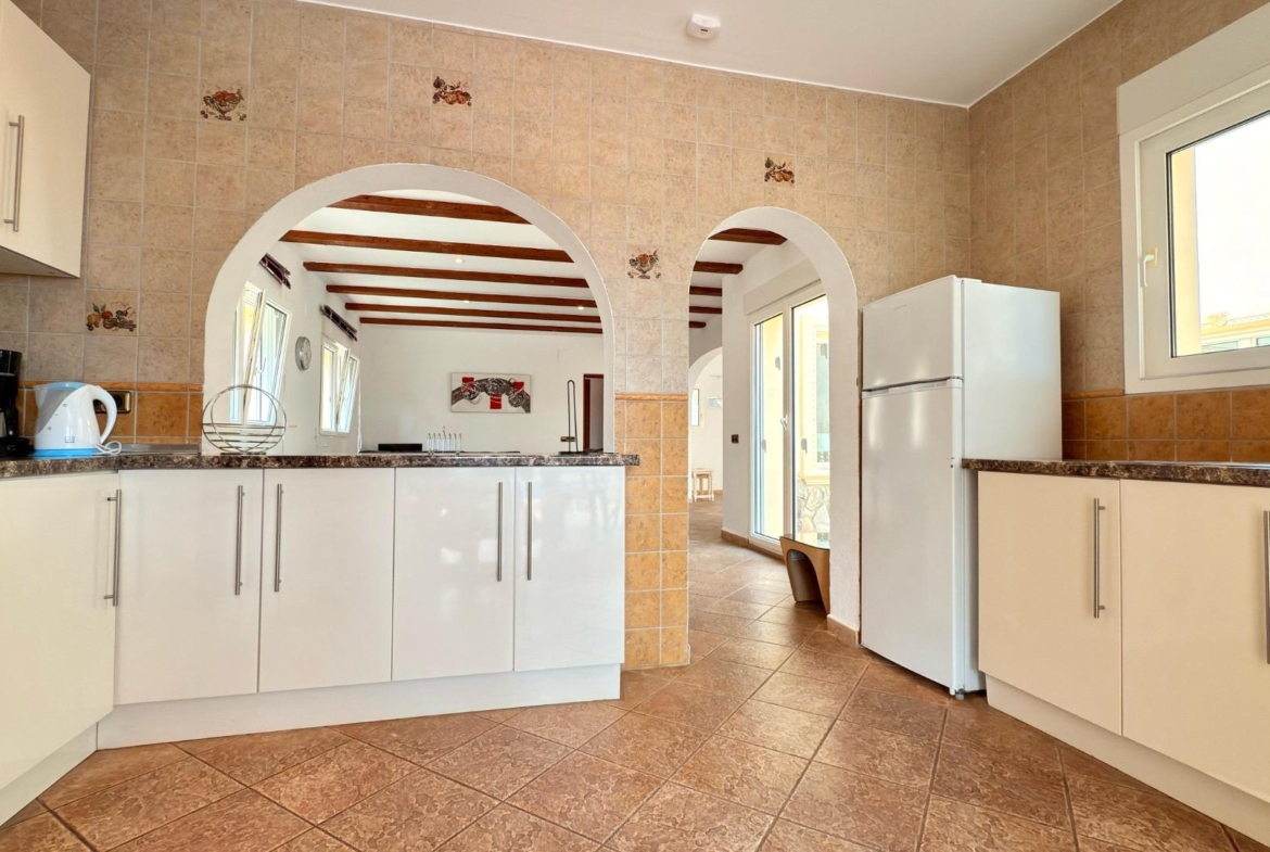 Exclusive Mediterranean villa in Calpe with large pool and panoramic views