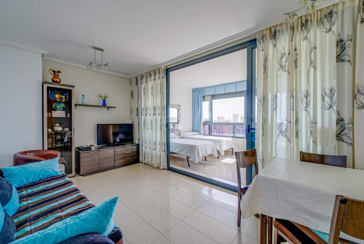 Licht appartement met prachtig uitzicht op zee