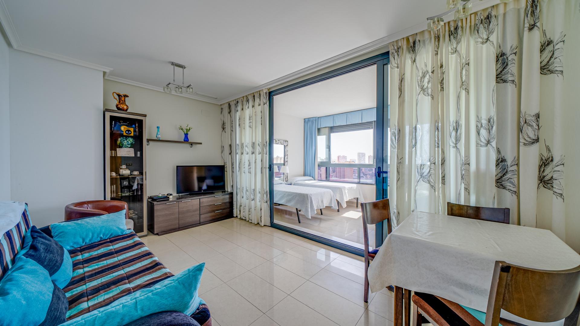 Licht appartement met prachtig uitzicht op zee