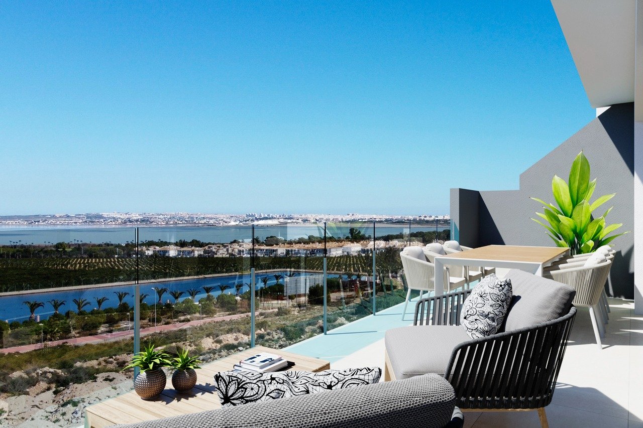 6-2-13 NEW BUILD RESIDENCIAL IN LOS BALCONES, TORREVIEJA
