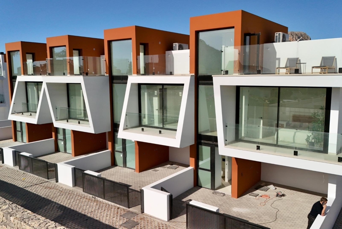 Newly built semi-detached single-family homes