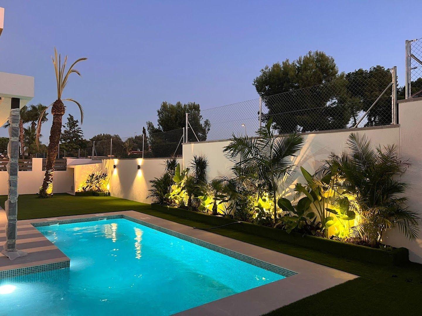 LUXURY VILLA’S IN MONTEZENIA
