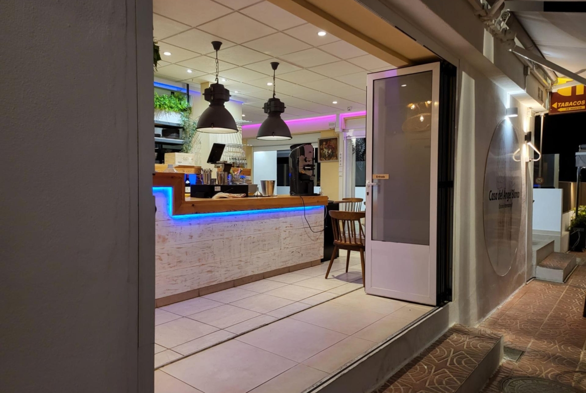Unique opportunity in Calpe: beachfront restaurant ready to operate