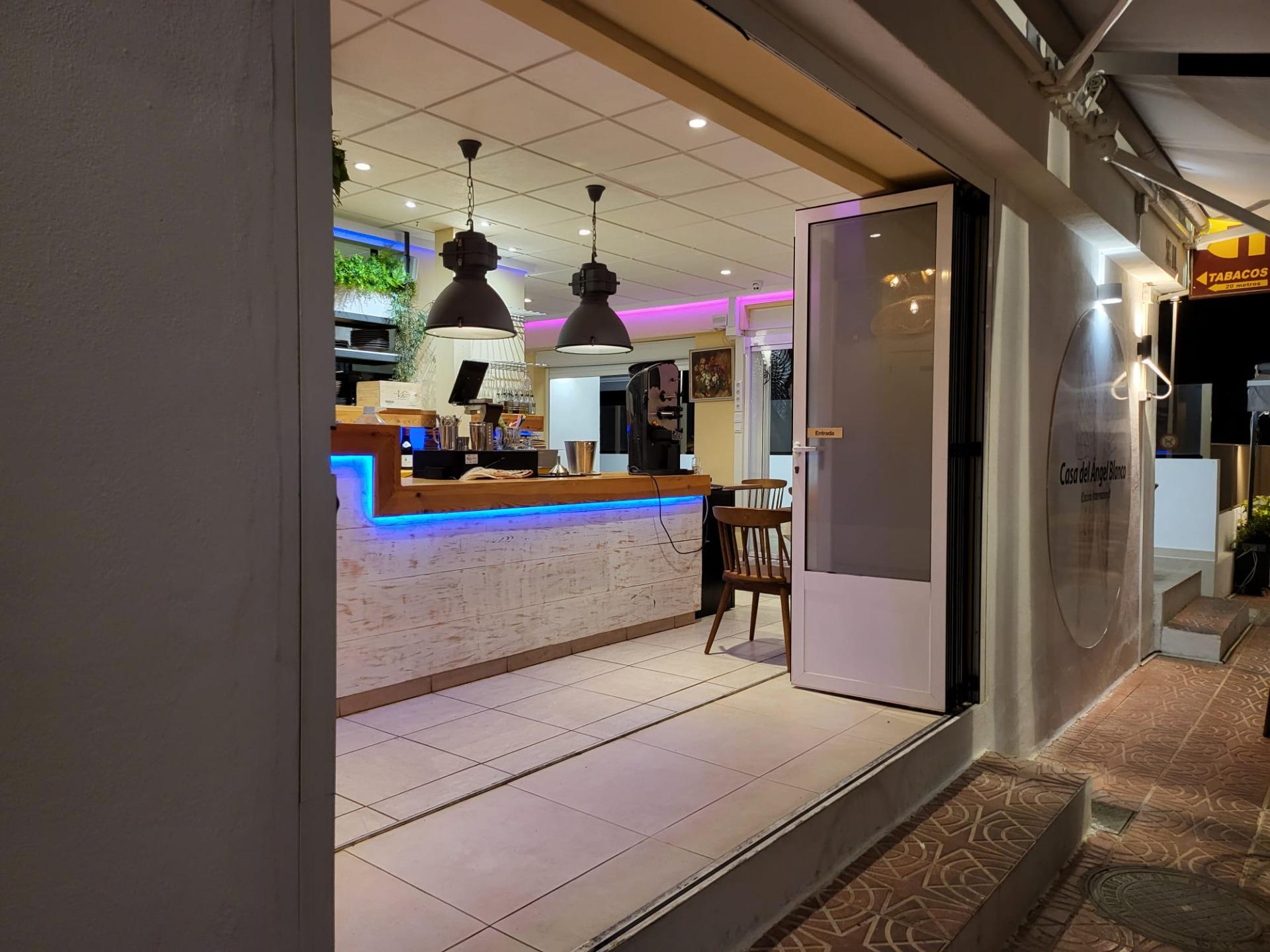 6-20-27 Unique opportunity in Calpe: beachfront restaurant ready to operate