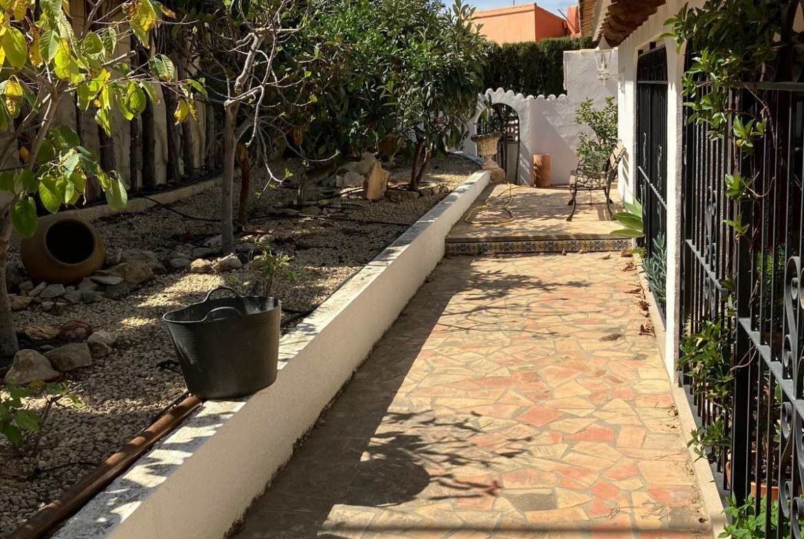 Villa in Albir