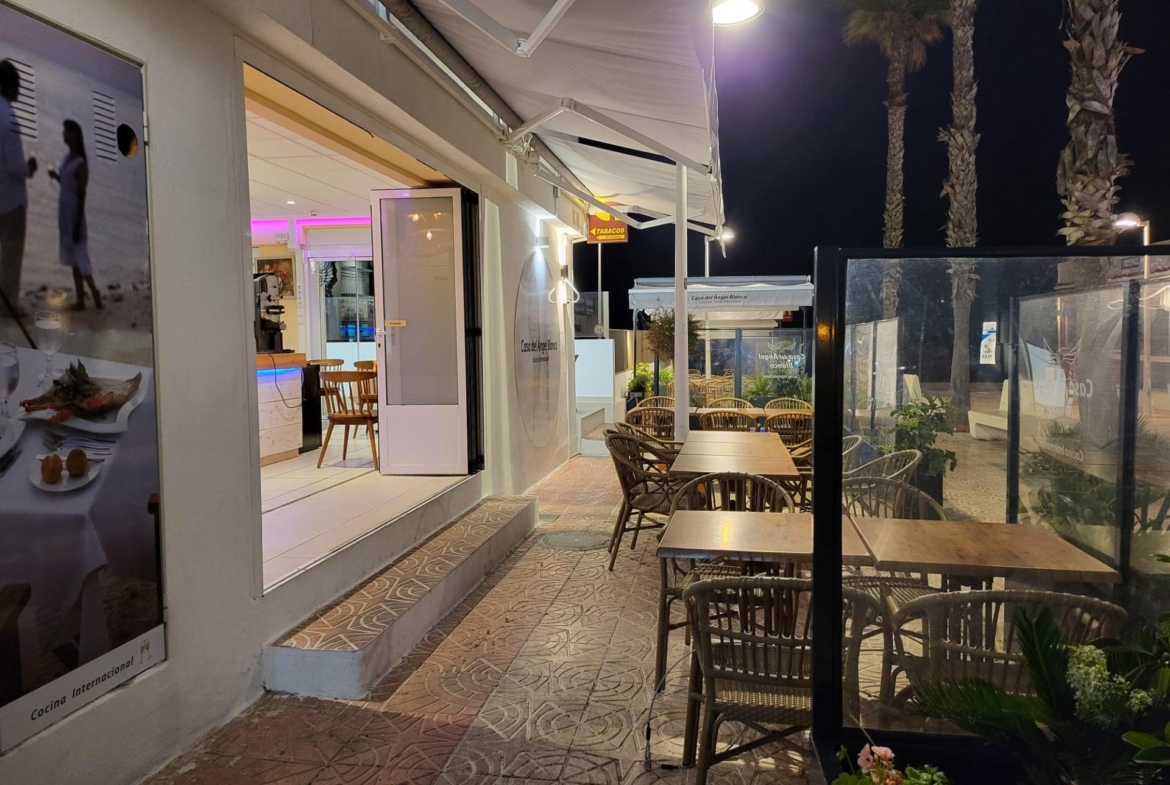 Unique opportunity in Calpe: beachfront restaurant ready to operate