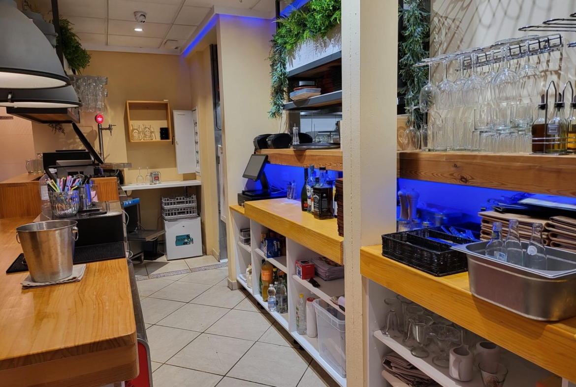 Unique opportunity in Calpe: beachfront restaurant ready to operate