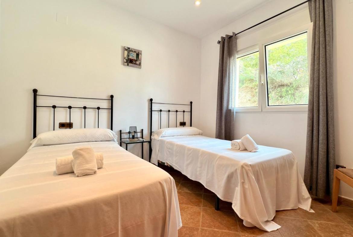 Exclusive Mediterranean villa in Calpe with large pool and panoramic views