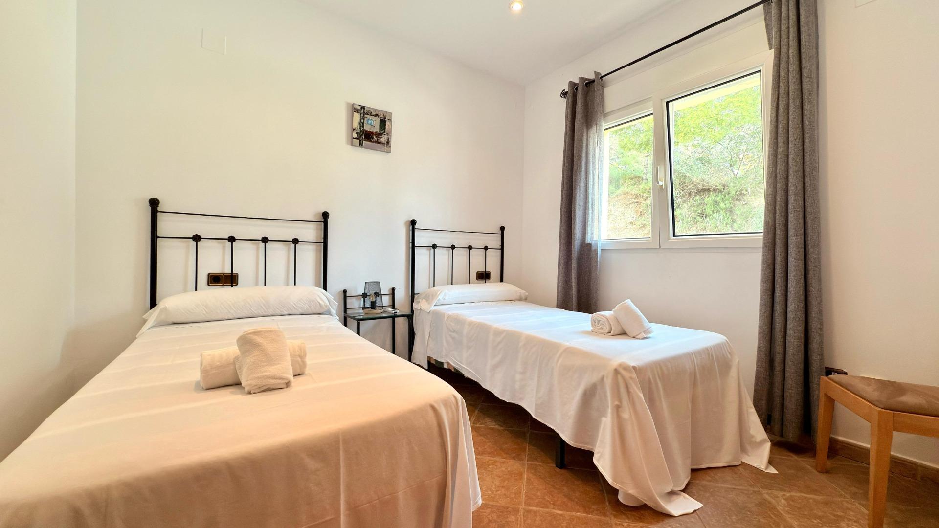 6-23-17 Exclusive Mediterranean villa in Calpe with large pool and panoramic views