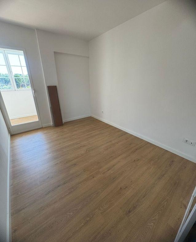 FULLY RENOVATED AND VERY BRIGHT APARTMENT FOR SALE IN BARRIO DEL PILAR, MADRID