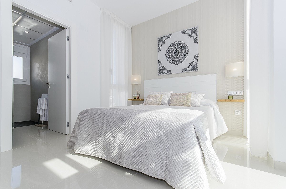 6-25 NEW BUILT VILLA IN PLAYA HONDA