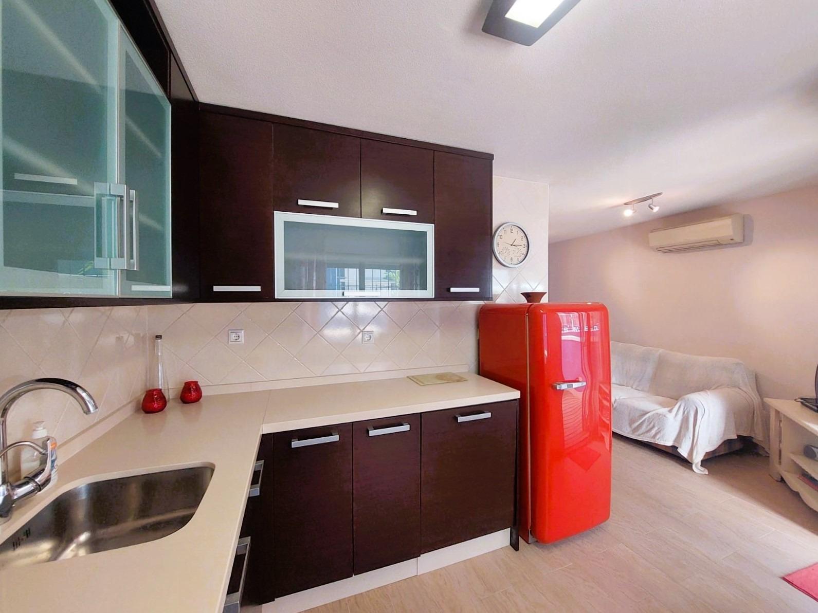 Frontlinie, uniek vlak met 2 garages