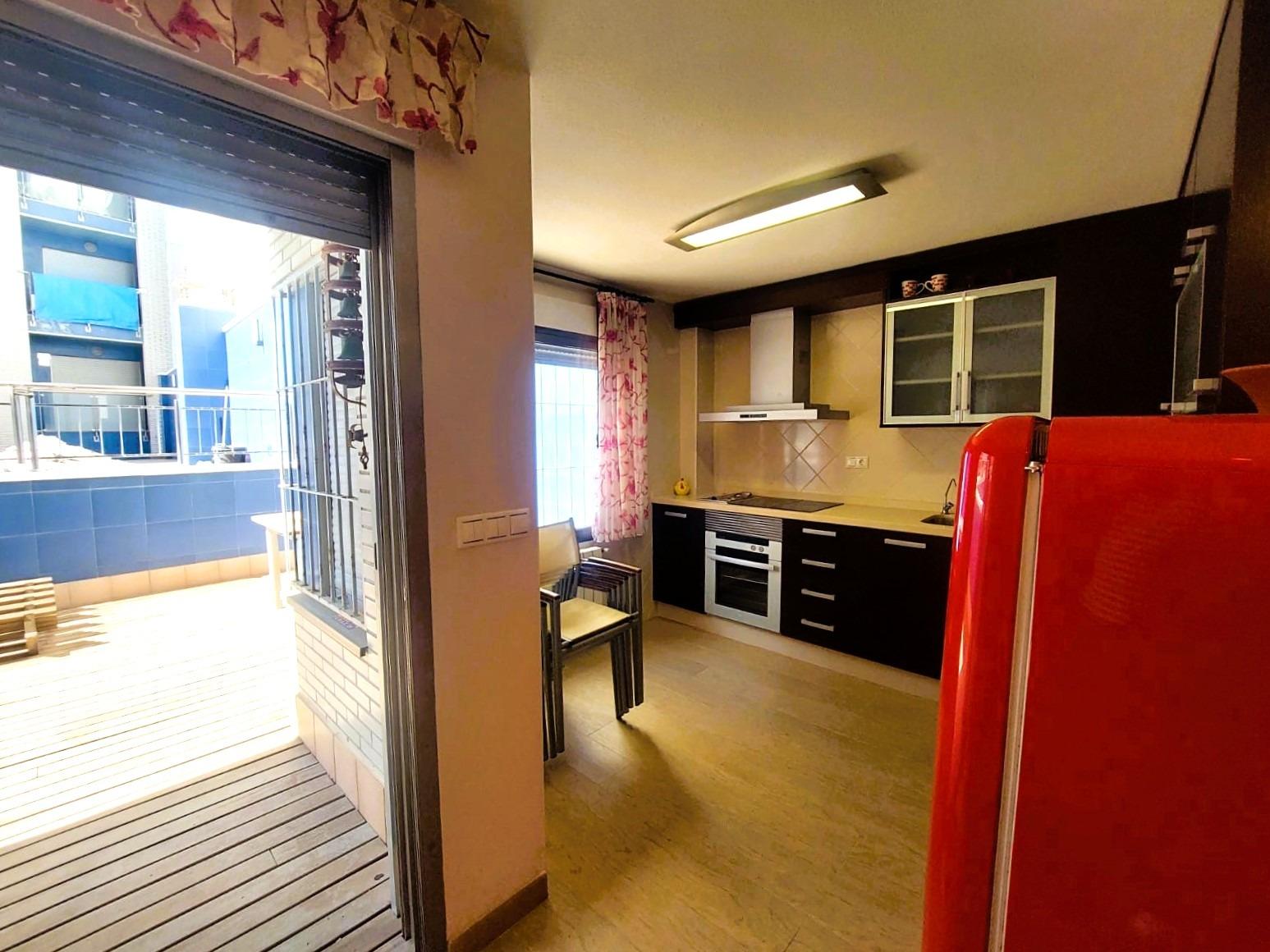 Frontlinie, uniek vlak met 2 garages