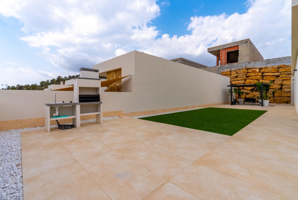 Perfect Summer Home with Amazing View