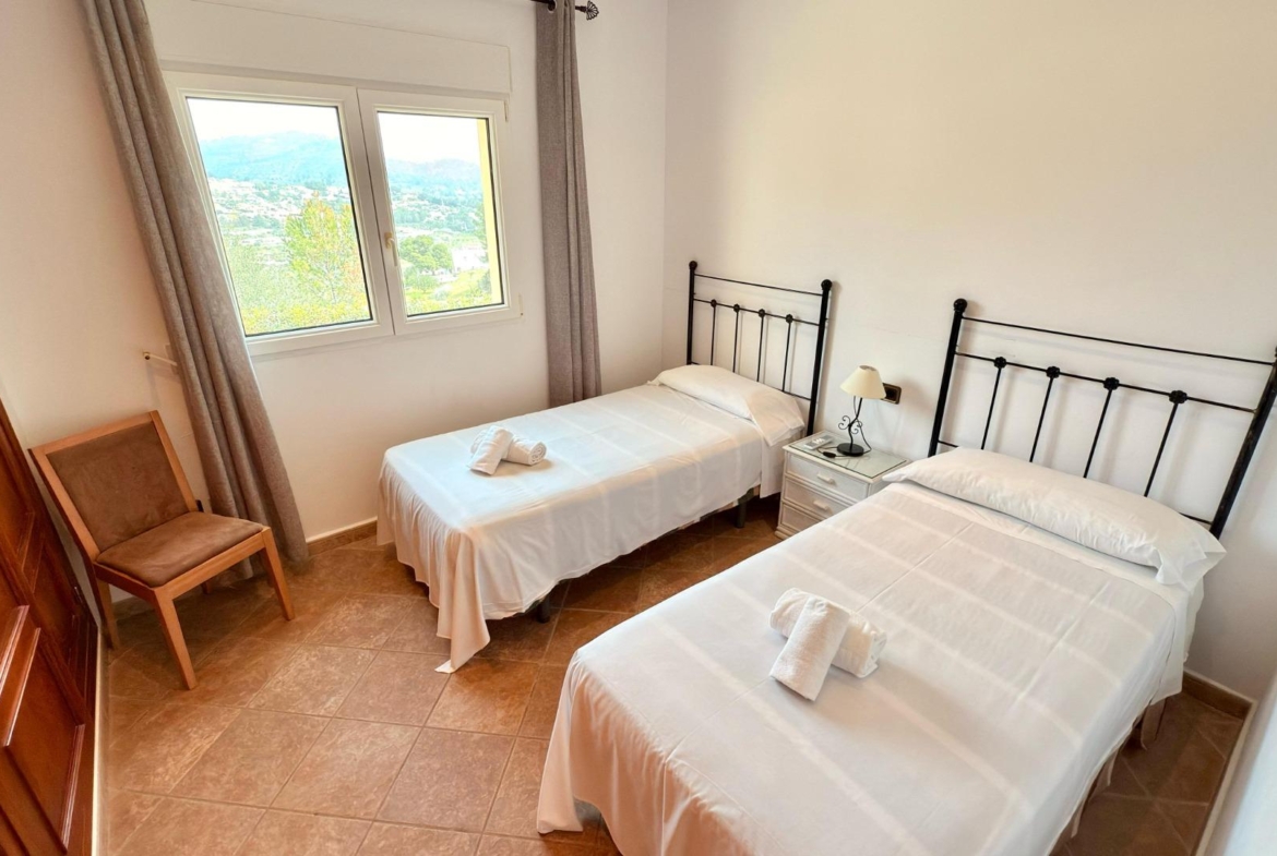 Exclusive Mediterranean villa in Calpe with large pool and panoramic views