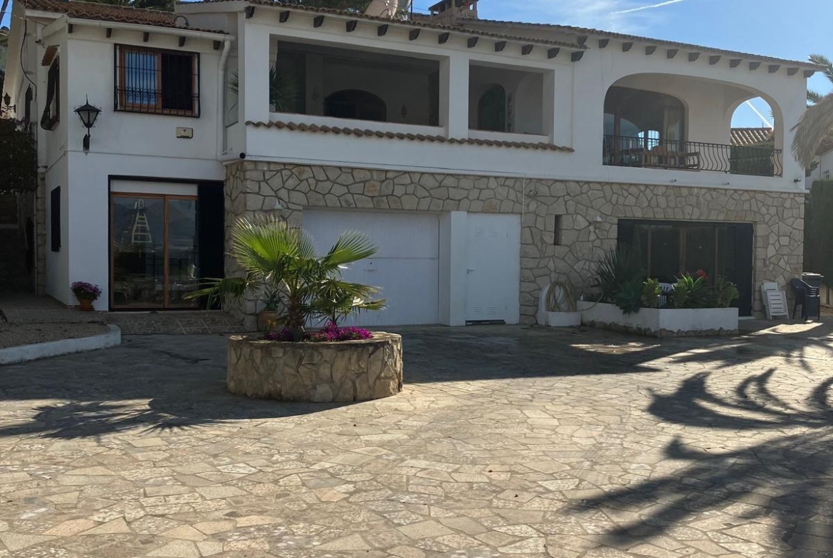 Villa in Albir