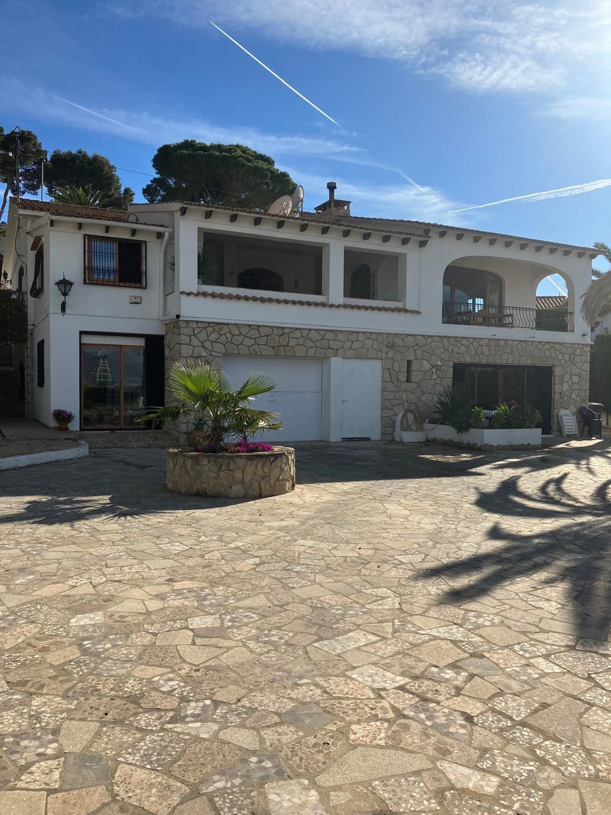 Villa in Albir